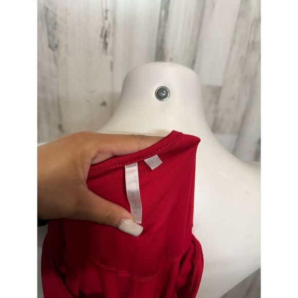 Red long sleeve top - Picture 2 of 5